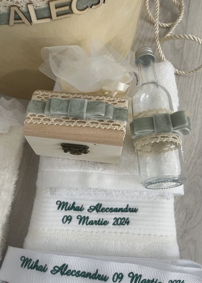 Trusou de botez Alecsandru - imagine 3